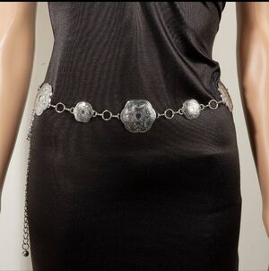 Western Intricate Engraved Western Concho Chain Belt